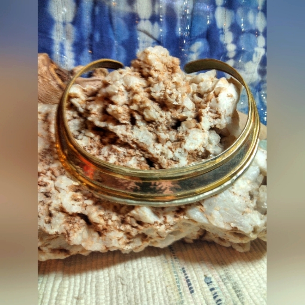 Vintage Gold-Tone Cuff Necklace